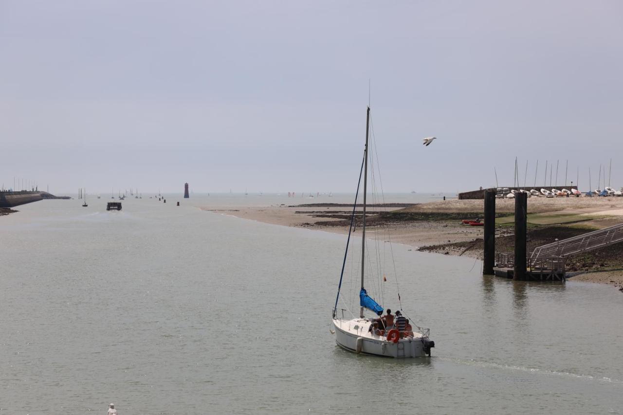 Un Hotel Sur Le Port La Rochelle  Kültér fotó